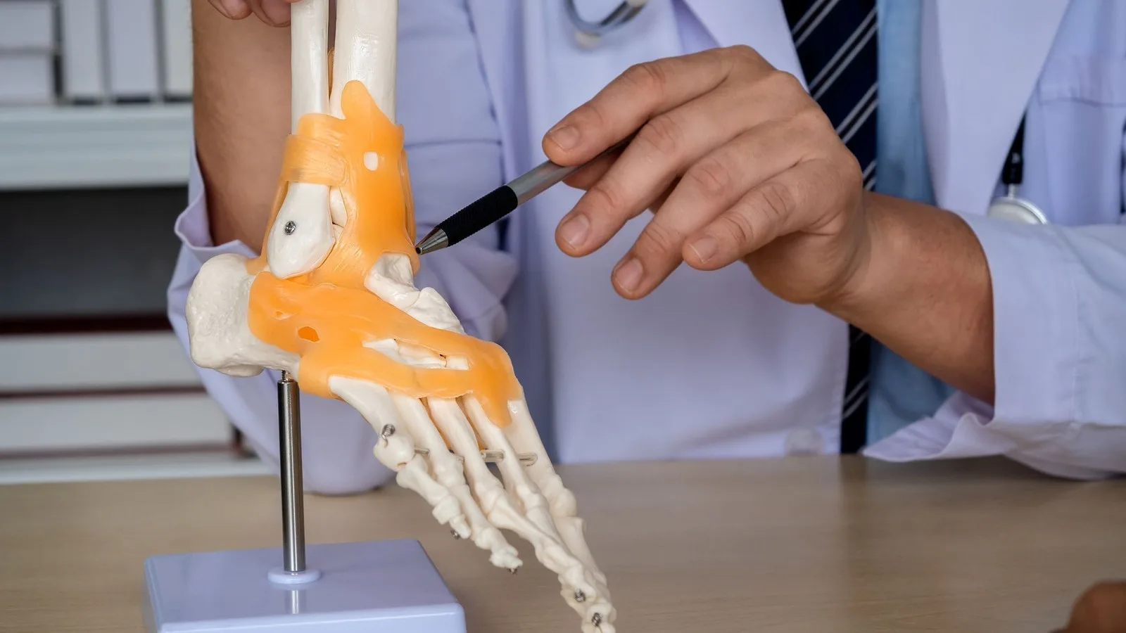 ¿Qué especialista trata las lesiones musculares?